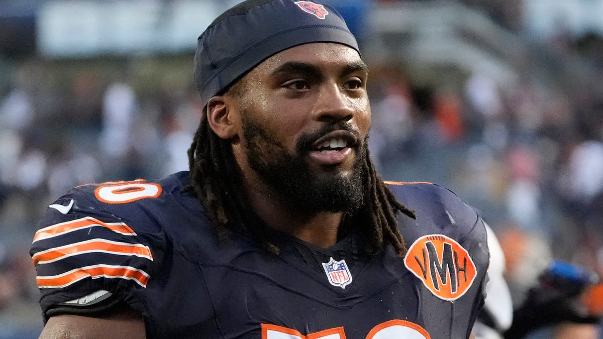 Bears re-sign LT Braxton Jones to 1-year contract