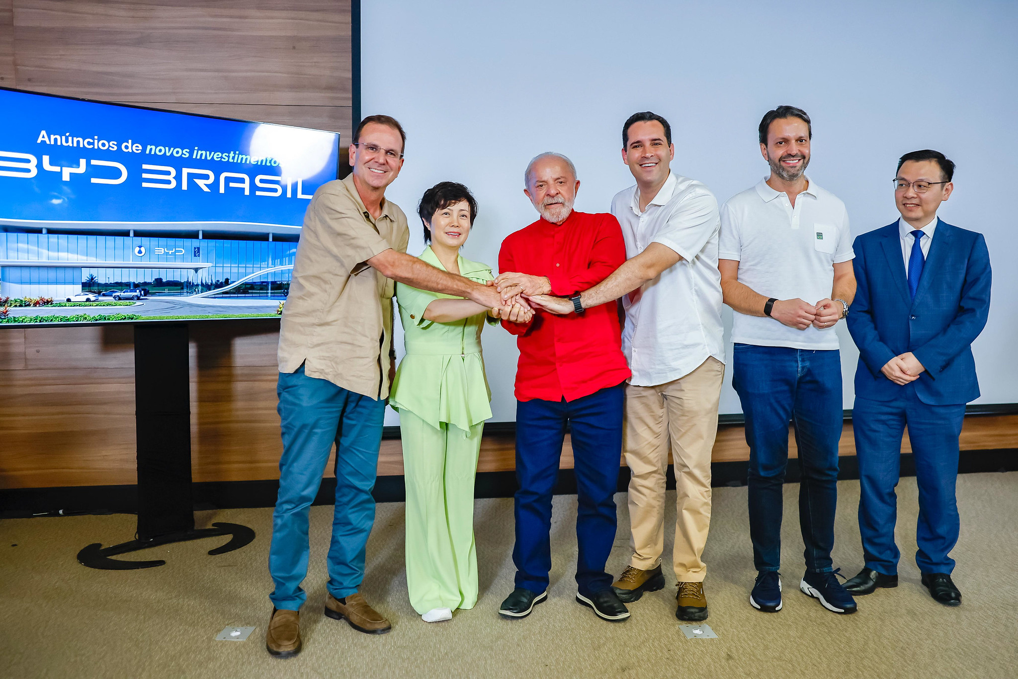 Com presença de Lula, BYD anuncia investimentos de R$ 300 milhões no RJ