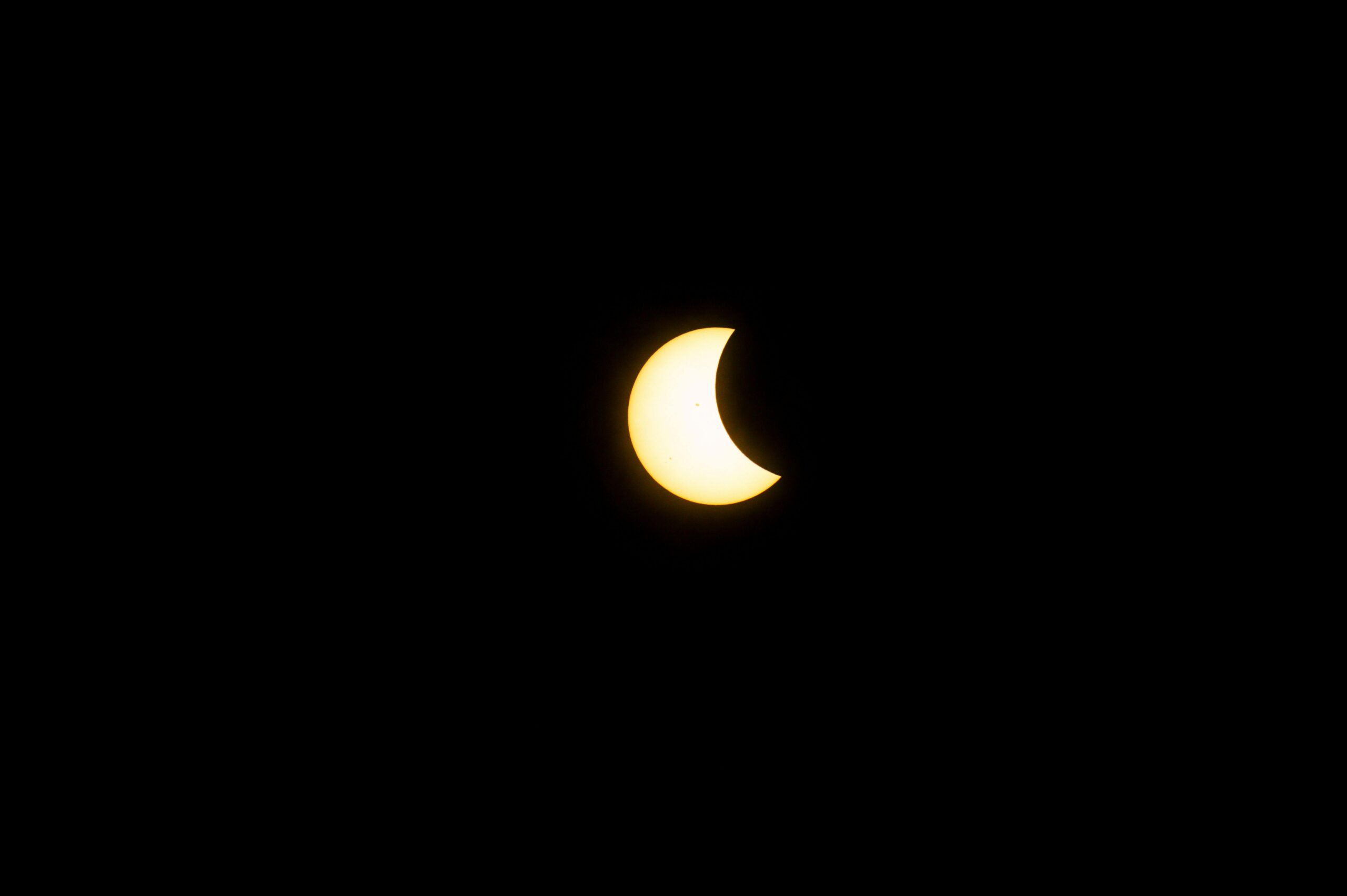 Eclipse solar pode deixar o céu escuro por mais de 6 minutos