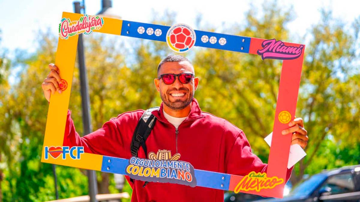 Enchufados, así llegan varios jugadores de la Selección Colombia a la concentración en Orlando