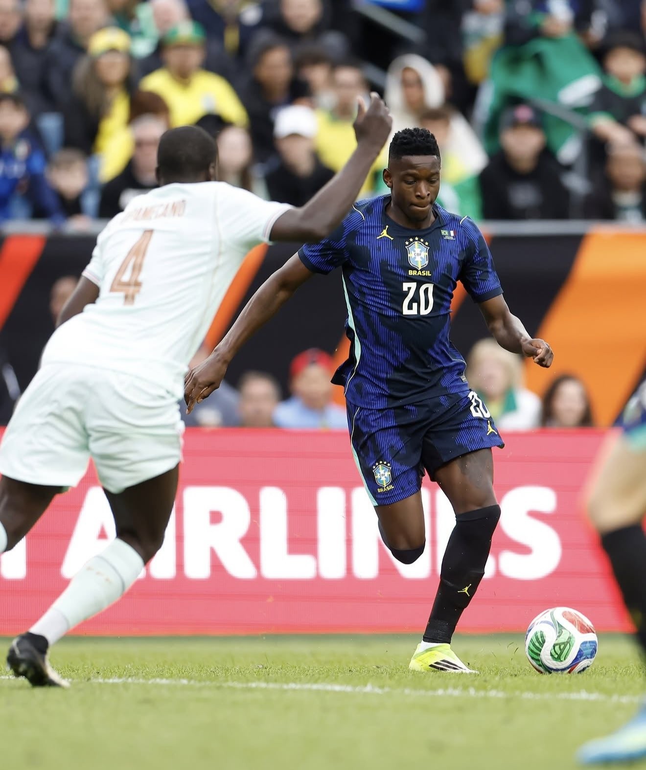 Entenda como Flamengo avalia possibilidade de contratar Luiz Henrique, ex-Botafogo