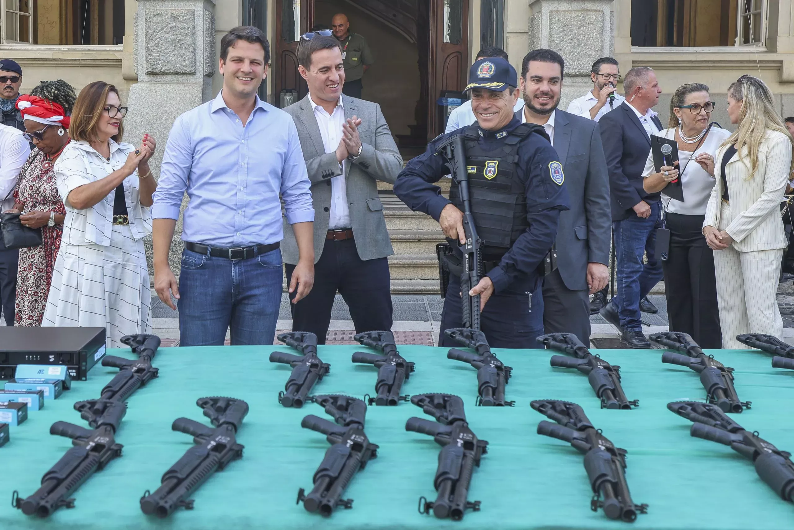 Guarda Municipal de Curitiba recebe novos equipamentos para reforçar segurança