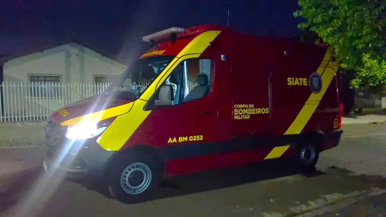 Homem fica ferido após portão cair sobre ele no bairro Santa Cruz