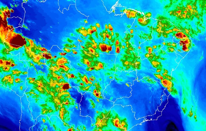 Inmet emite cinco alertas de chuva e tempestade pelo país
