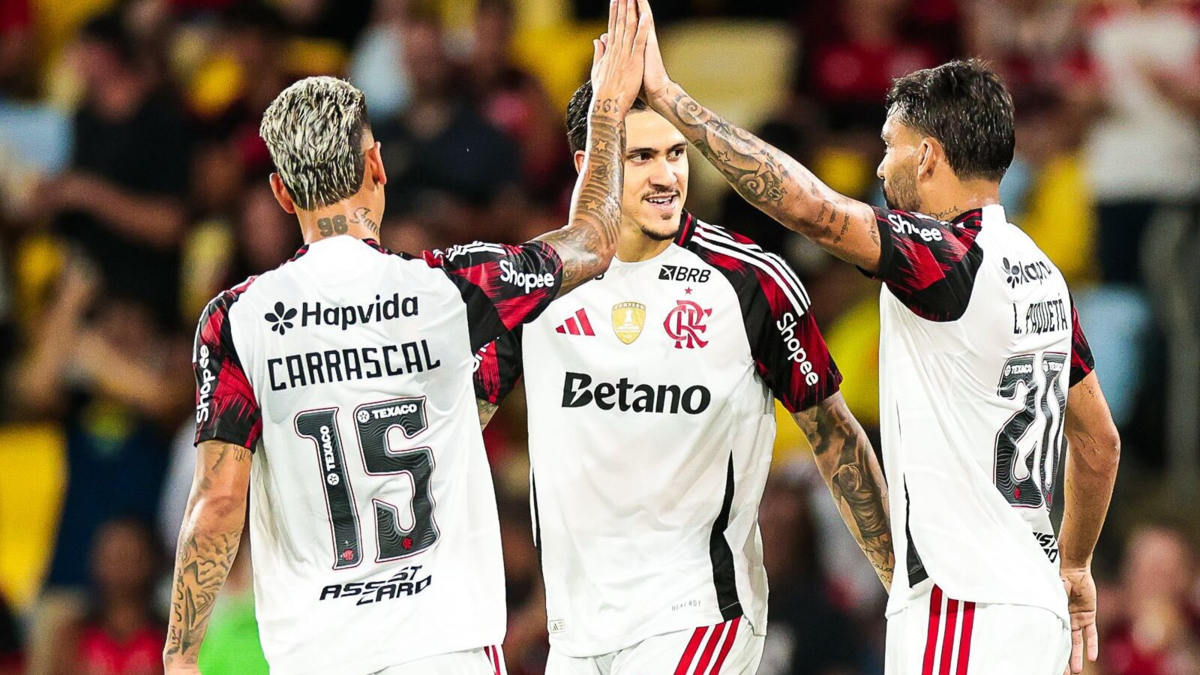 Jorge Carrascal se luce con dos asistencias en memorable goleada de Flamengo