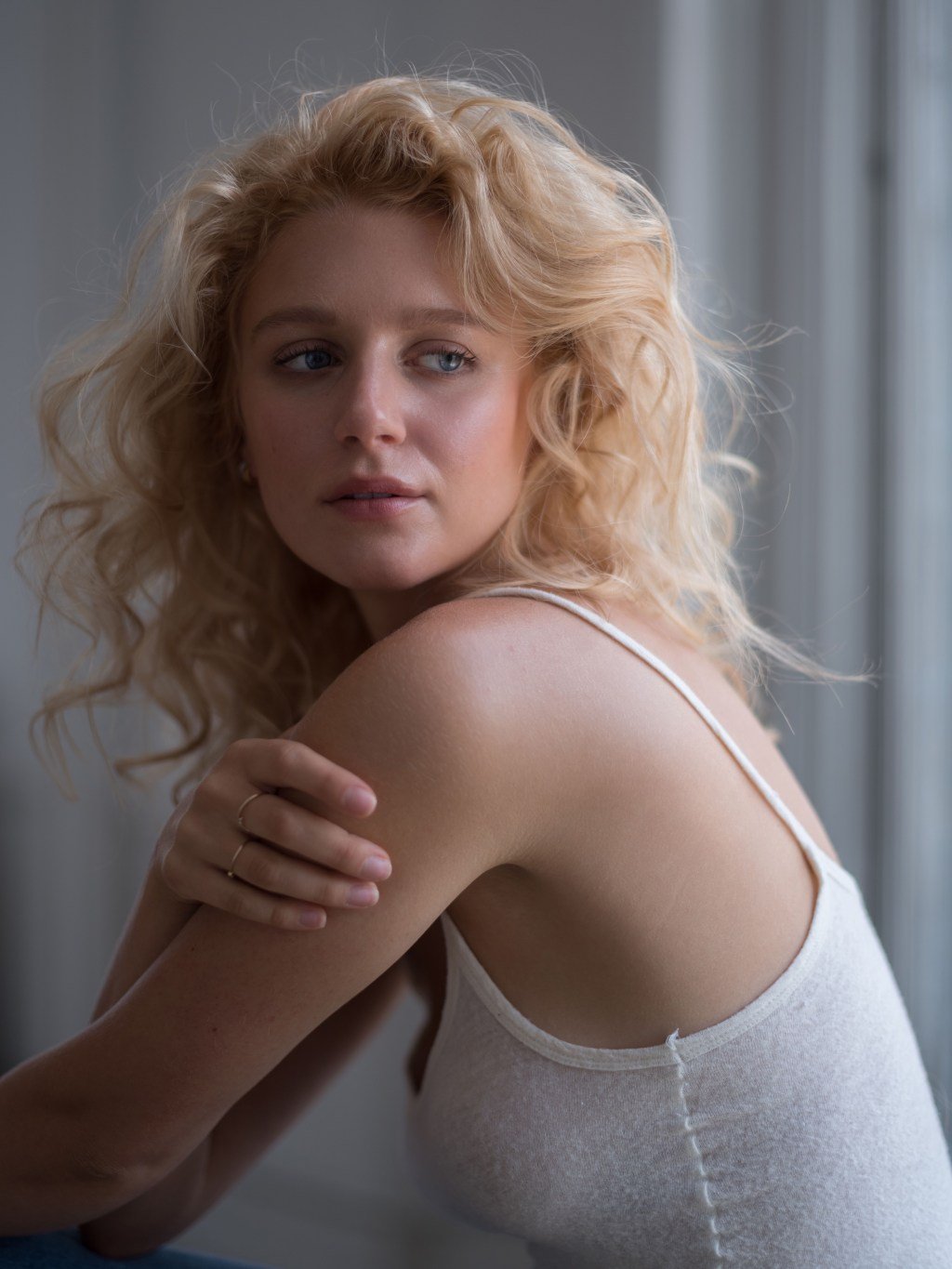 Julia Schlaepfer Joins HBO Max Pilot ‘How To Survive Without Me’