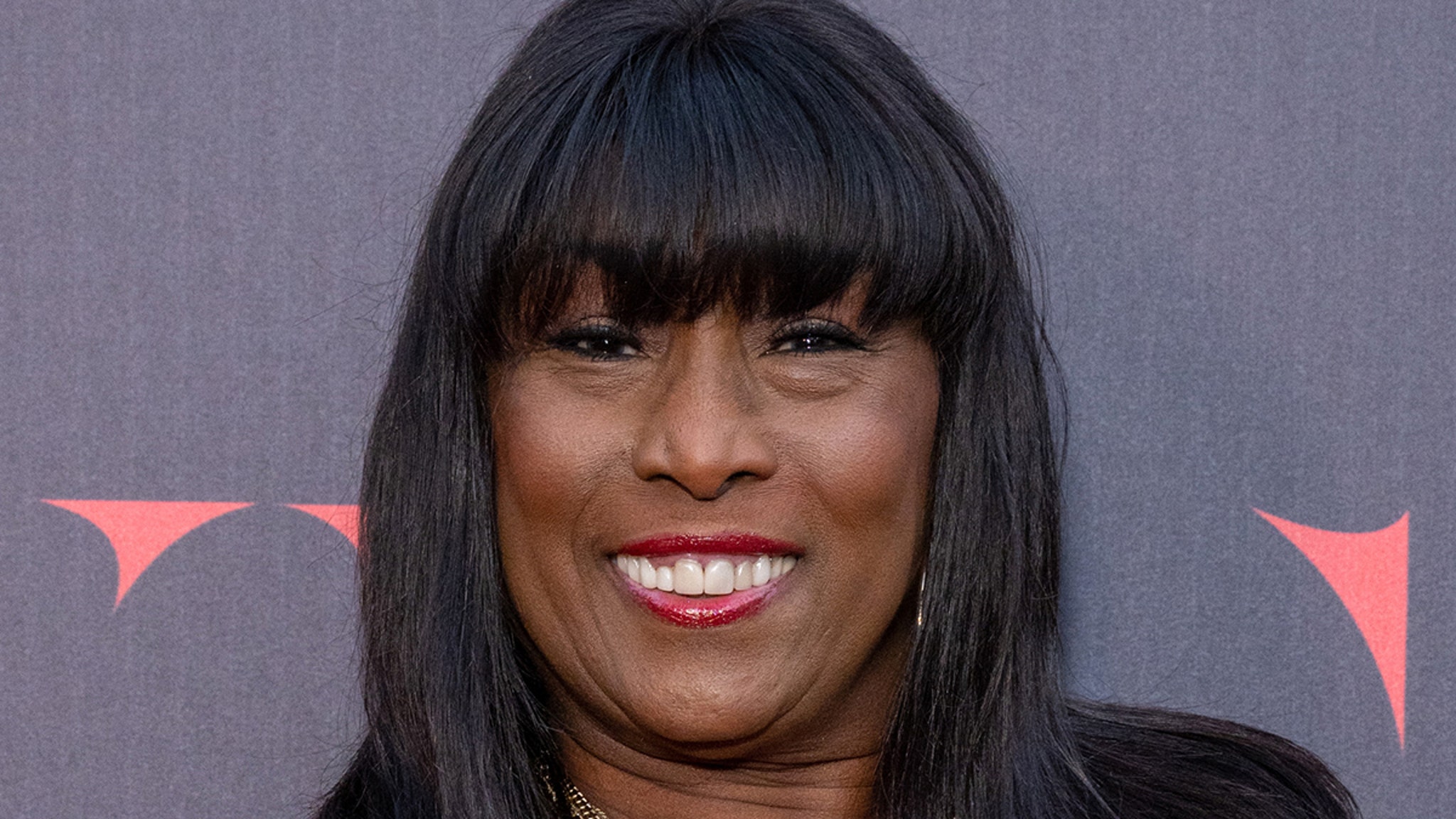 Kiki Shepard, ‘Showtime at the Apollo’ Co-Host, Dead At 74