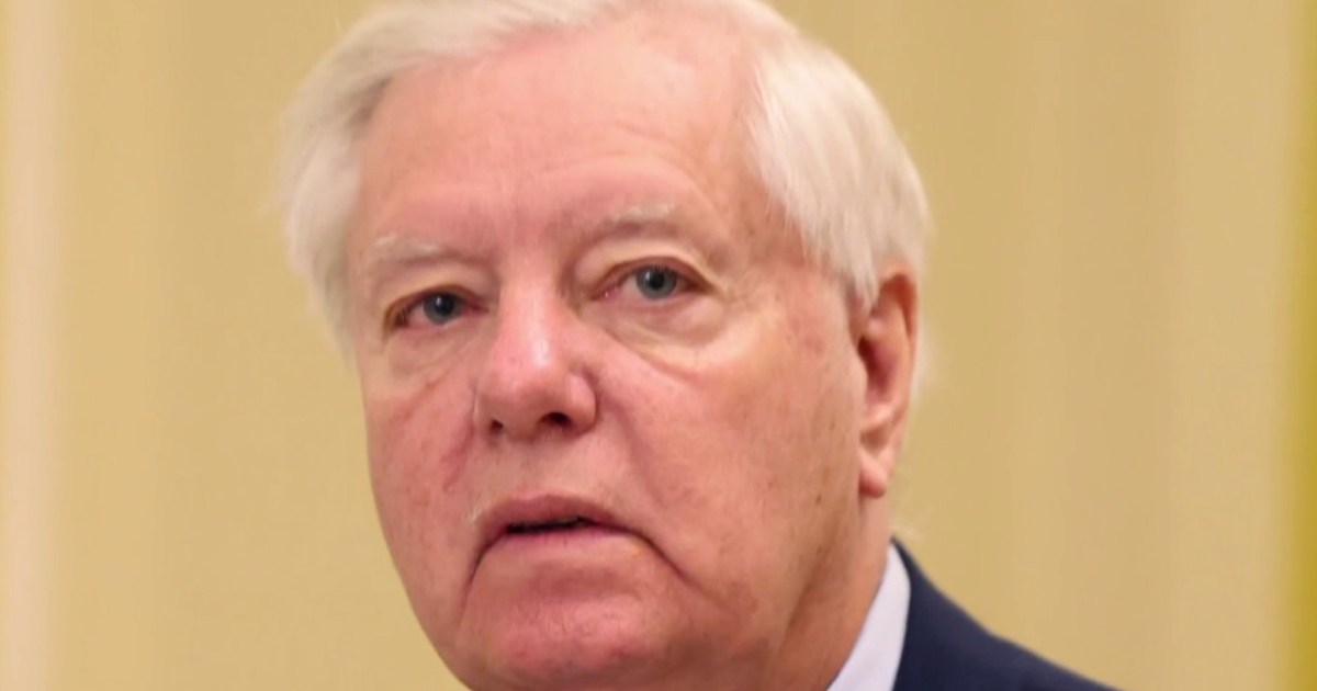 MAGA blasts Lindsey Graham over Iran War rhetoric 