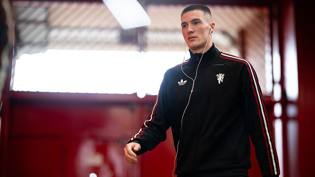 Man United vs Crystal Palace LIVE: Latest updates as Benjamin Sesko starts Premier League clash