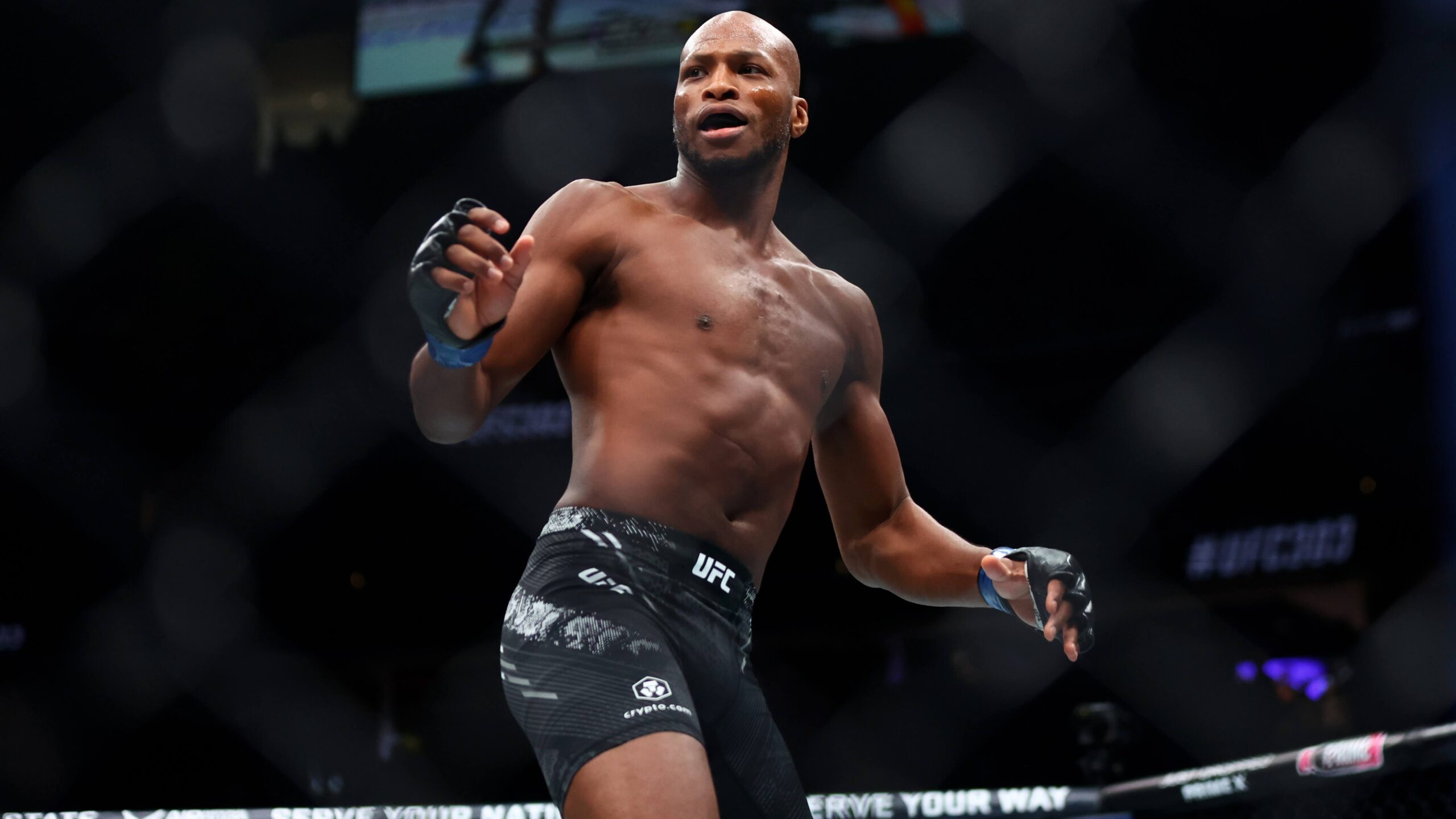 Michael Page vs Sam Patterson Predictions, Picks & Odds