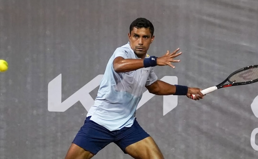 Monteiro supera garoto alemão, Vallejo tira Meligeni em Santiago