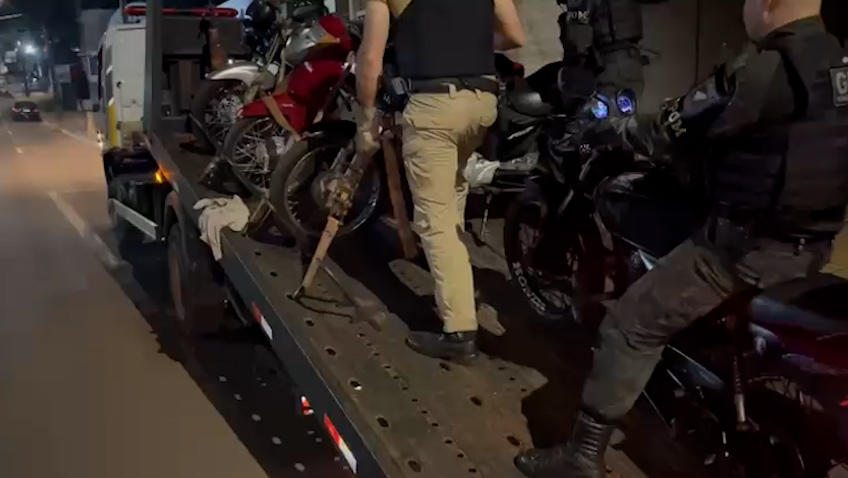 Operação de trânsito apreende veículos Rua Cuiabá em Cascavel