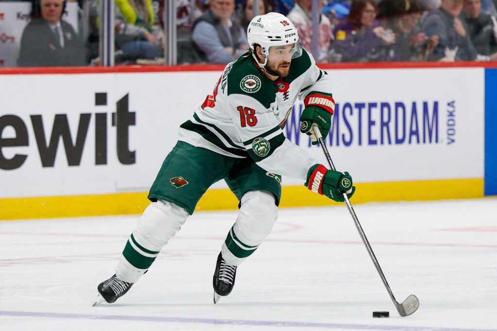Panthers Acquire Vinnie Hinostroza From Wild – Pro Hockey Rumors
