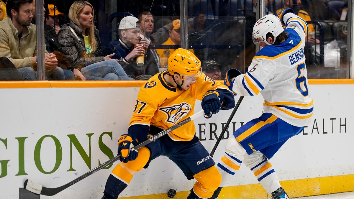 Predators trade Nick Blankenburg to Avalanche for 5th round pick