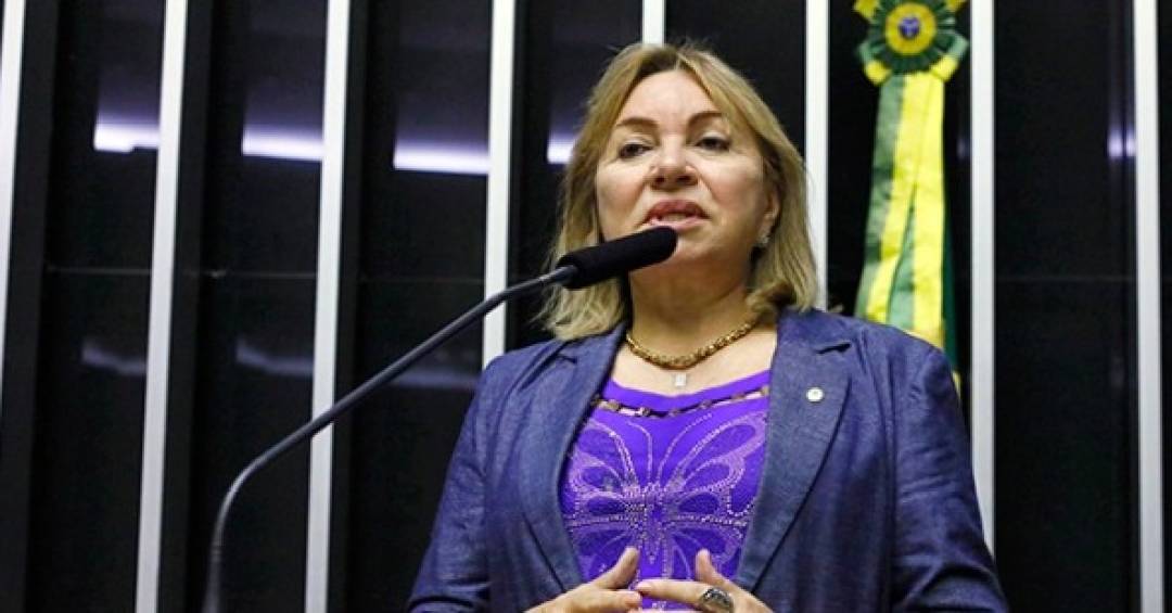 Preso pela PF, investigado reclamou que deputada recebia propina demais no esquema do INSS