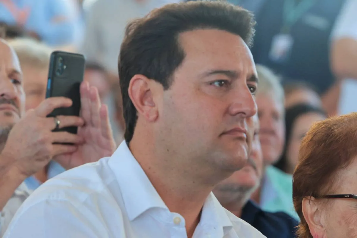 Ratinho Junior reorganiza grupo com aliados do PSD no Paraná