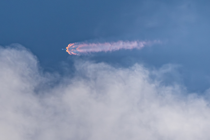 SpaceX launches Starlink mission from Cape Canaveral on cloudy Saturday morning – Spaceflight Now