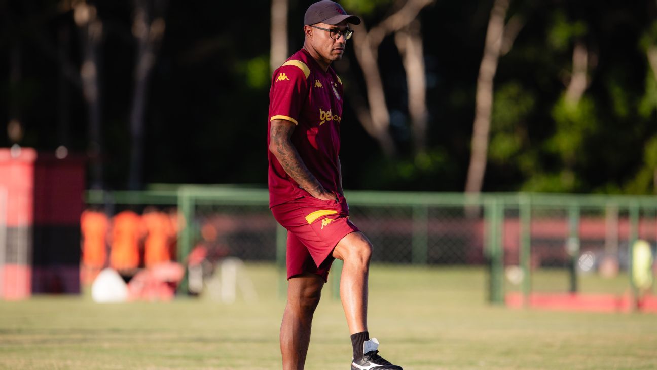 Sport anuncia demissão do técnico Roger Silva