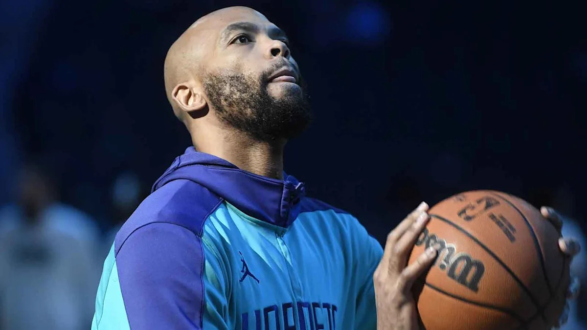 Taj Gibson gets standing ovation during United Center return with Grizzlies