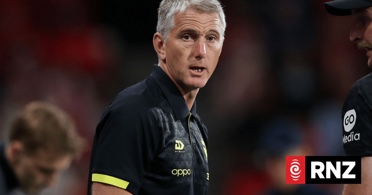 The caretaker: Chris Greenacre on his fourth go-round as Phoenix interim coach