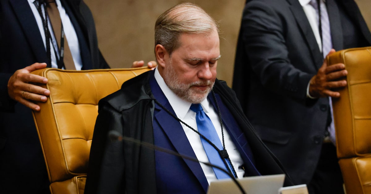 Toffoli se ancora em apoio do STF e avisa aos pares que vai julgar prisões de Vorcaro e Zettel