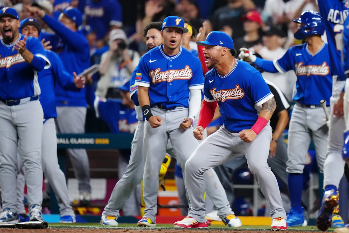 World Baseball Classic: Venezuela beats Italy with 3-run, 7th-inning rally to advance and face Team USA in final
