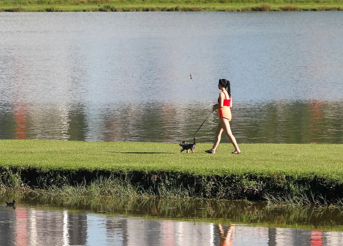 máximas acima de 30°C no último domingo de verão