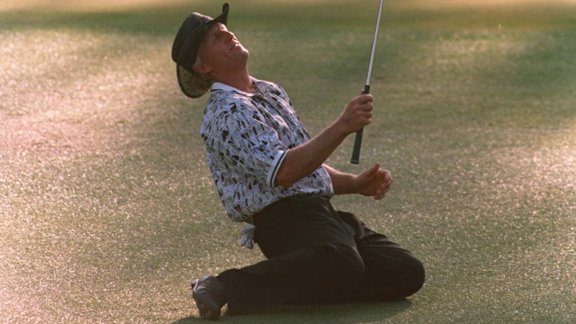 6-shot leads are no guarantee at the Masters. Ask Greg Norman