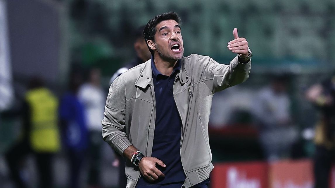 Abel Ferreira responde sobre ‘lei do silêncio’ no Palmeiras, lamenta lesão de Vitor Roque e fala de Barboza