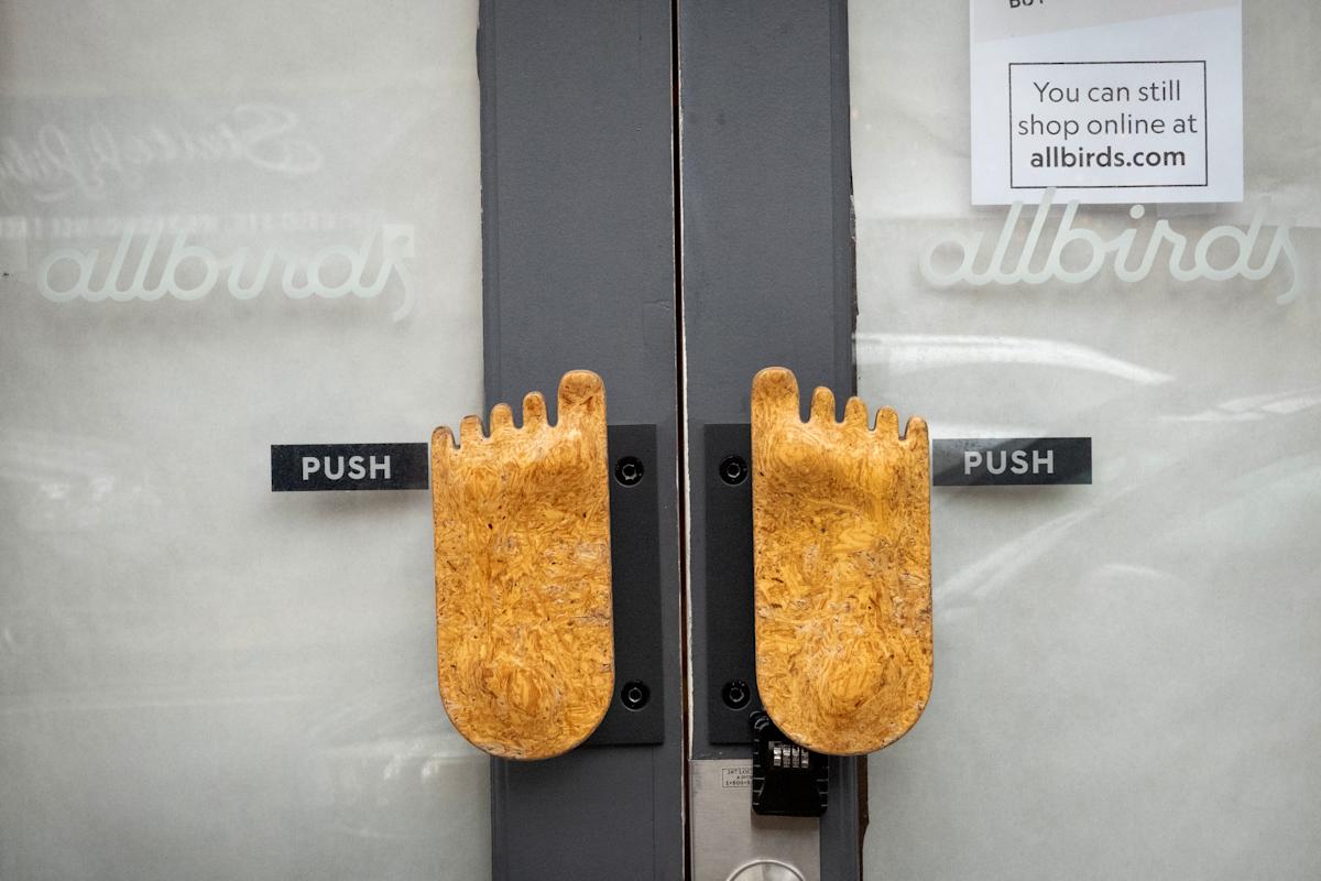 Allbirds stock gains 350% this week as shoemaker pivots to AI