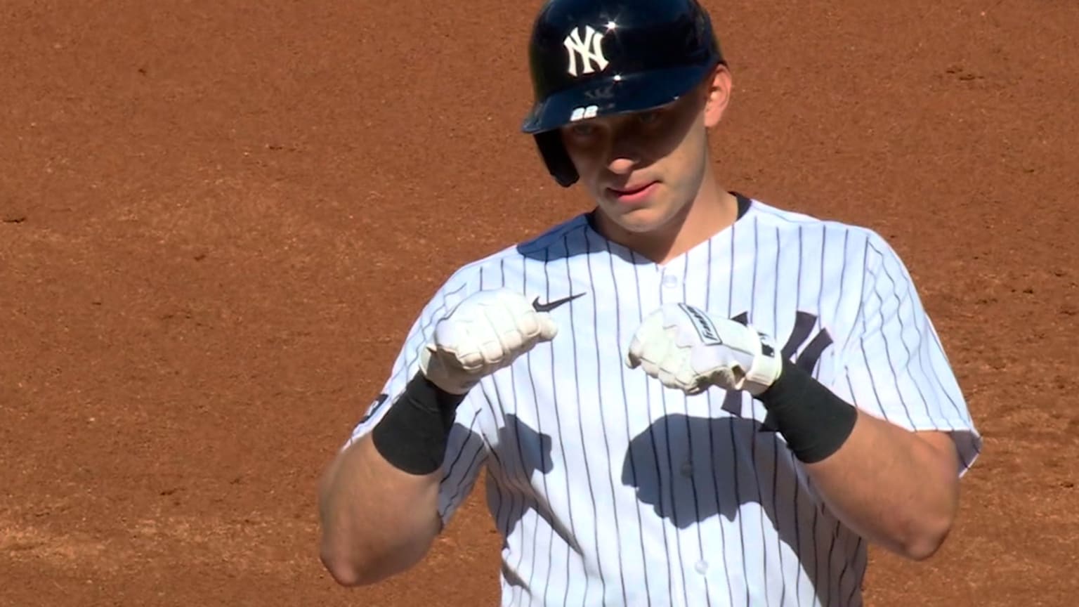 Ben Rice records Yankees' first hit of the game | 04/09/2026