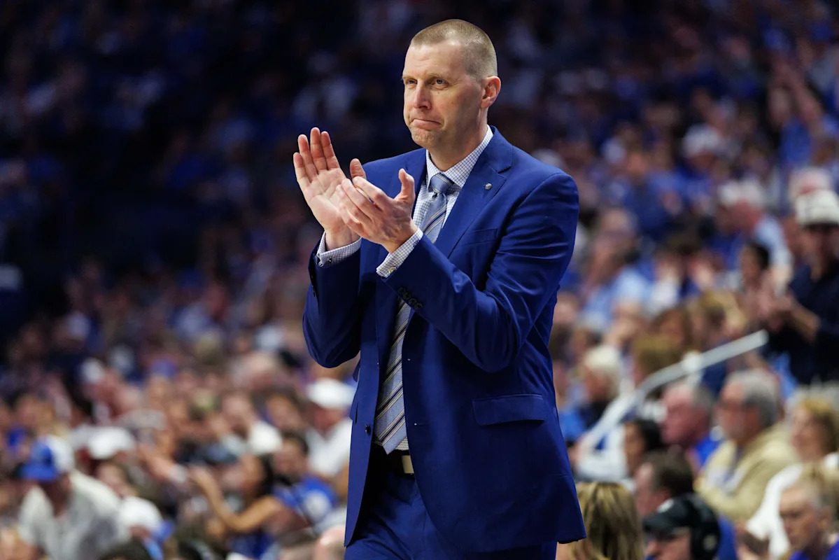 Big man Ousmane N’Diaye commits to Kentucky basketball, Mark Pope