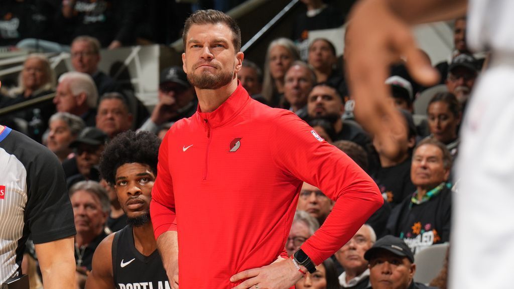 Blazers’ Splitter on Dundon reports: ‘Trying to be a pro’