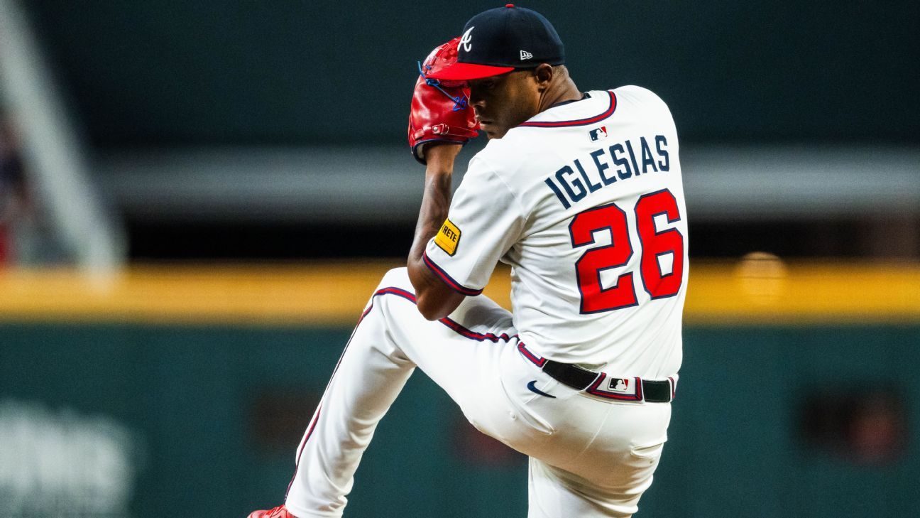 Braves closer Raisel Iglesias on IL with shoulder inflammation