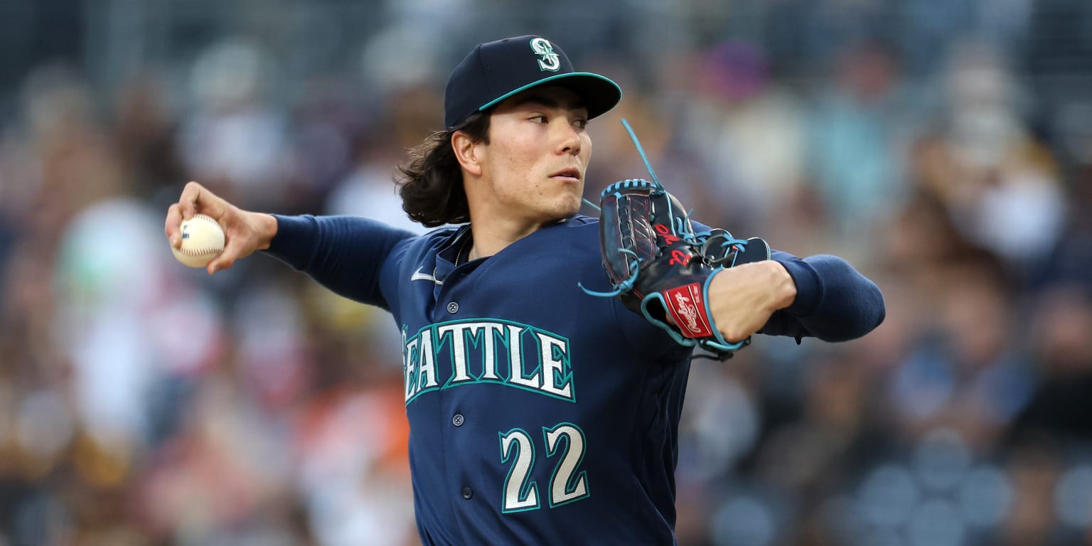 Bryan Woo pitches well in Mariners loss to Padres