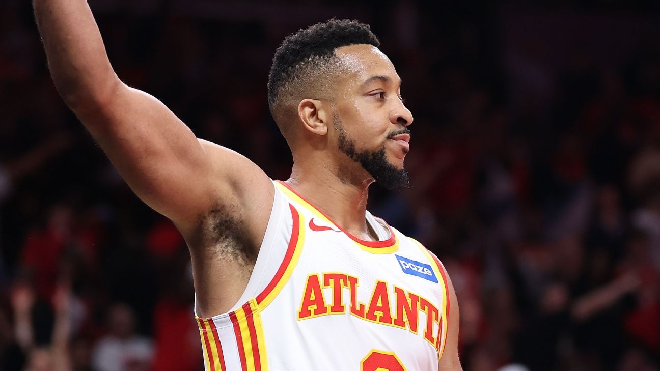 CJ McCollum’s jumper gives Hawks 2-1 series lead vs. Knicks