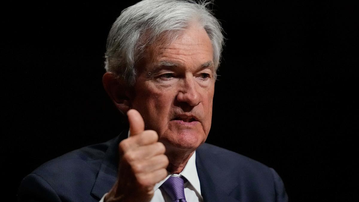 Central bank 'firmly parked' on interest rate pause