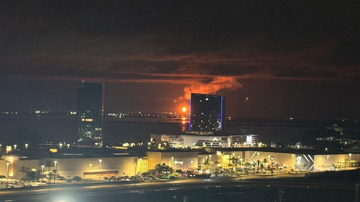 Chamas e clarão avistados em Porto Alegre e na Região Metropolitana são de atividade no Polo Petroquímico 