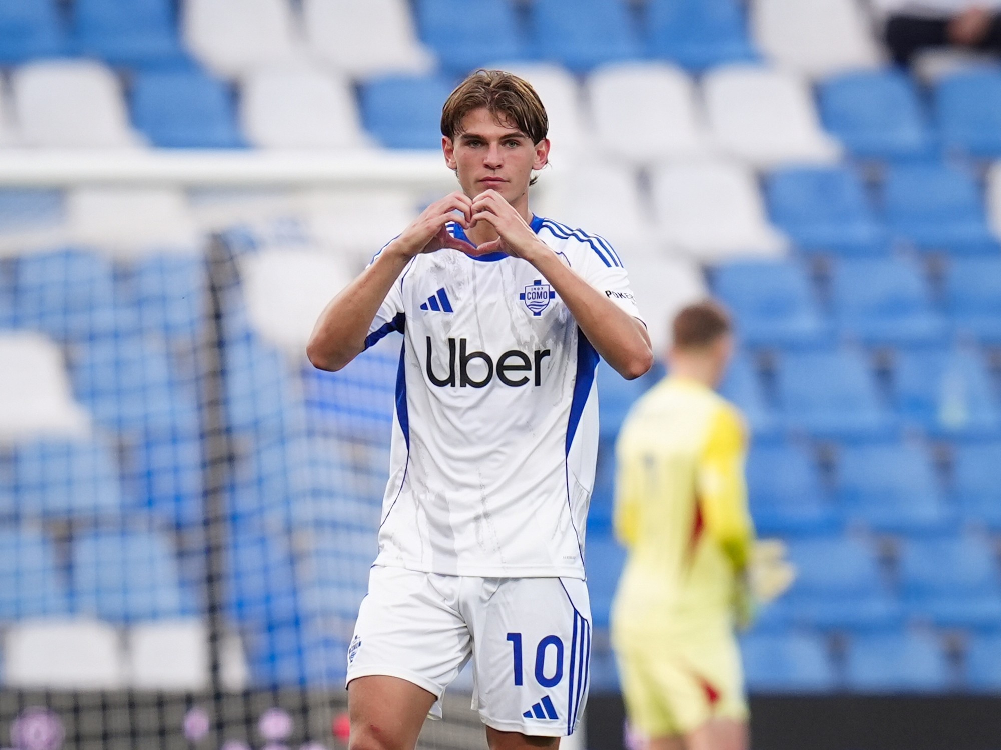 Con Nico Paz y Perrone, el Como busca afianzarse en zona de Copas europeas ante el Genoa de De Rossi :: Olé