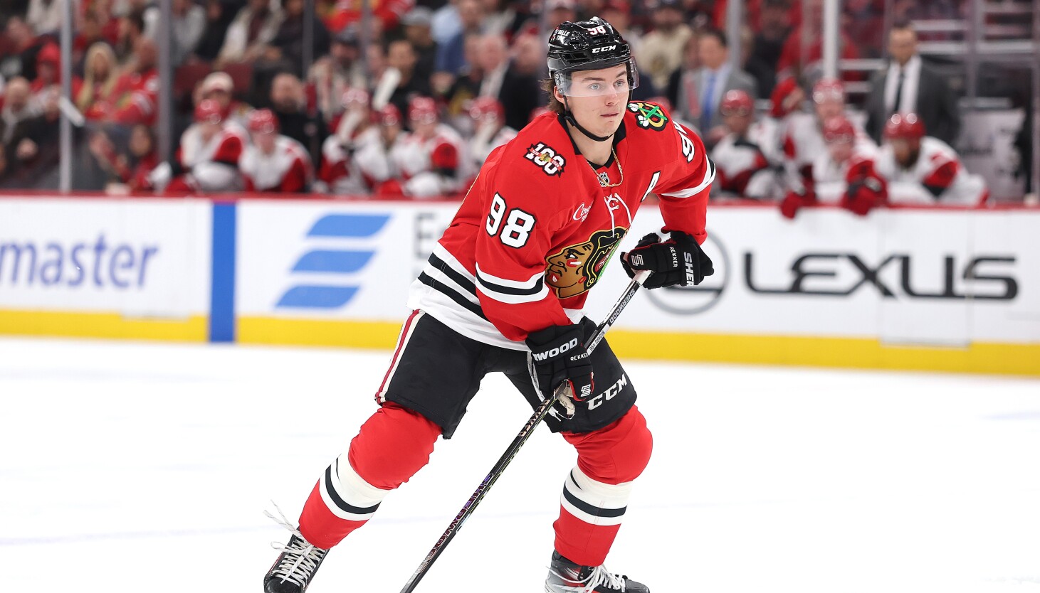 Connor Bedard made smart decision to wait until this summer to negotiate next Blackhawks contract