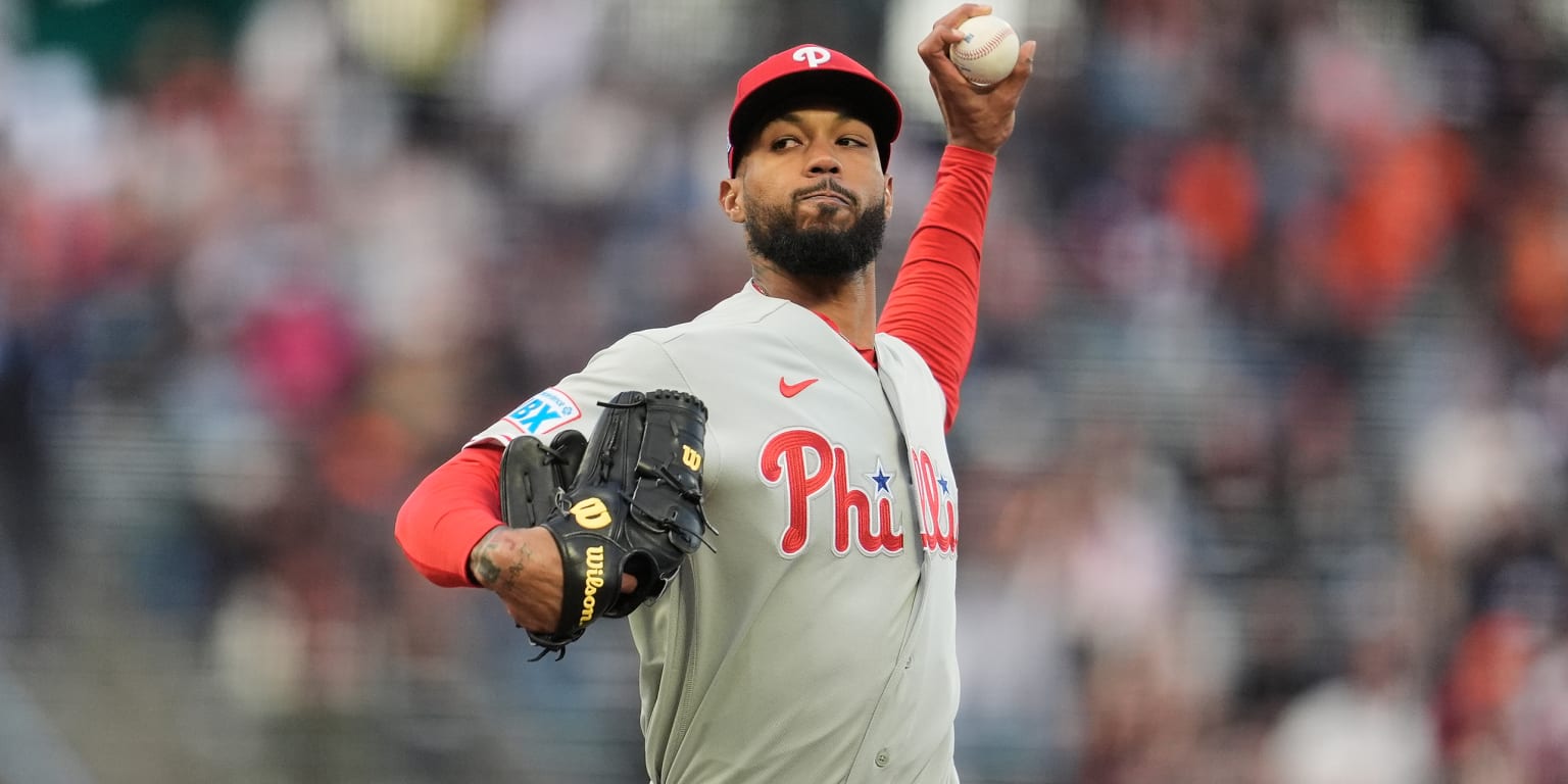 Cristopher Sánchez hurt by misplays in start vs. Giants