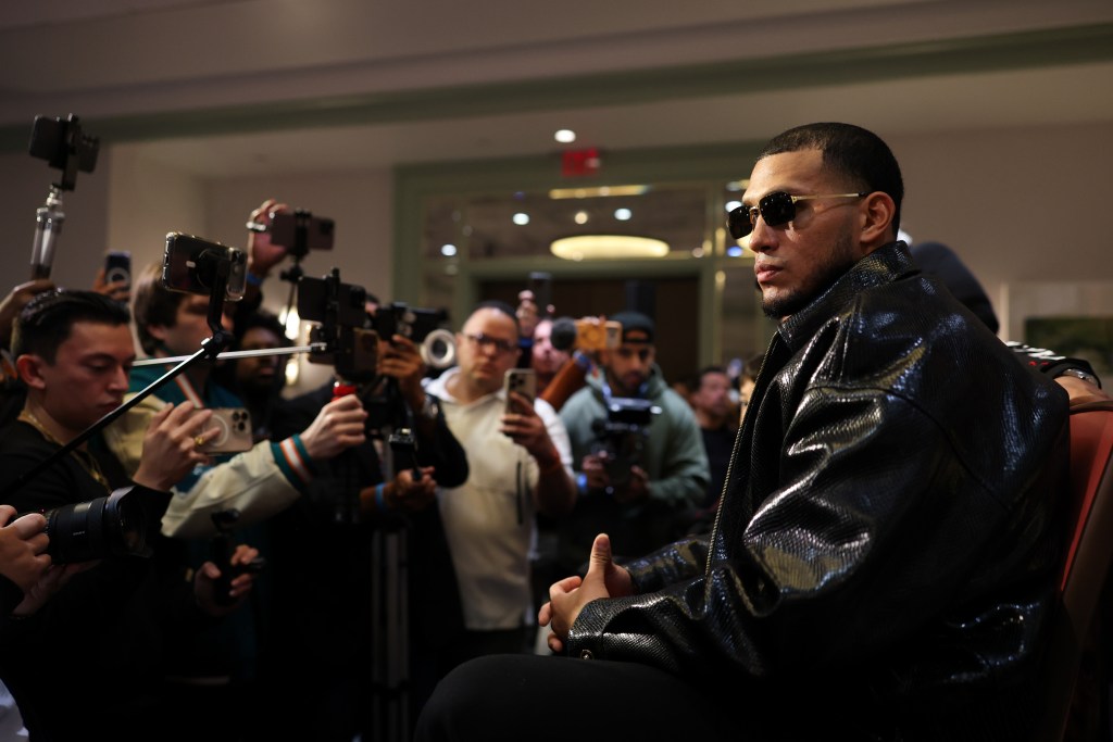 David Benavidez on A Potential Fight With Oleksandr Usyk: ‘Maybe One Day’