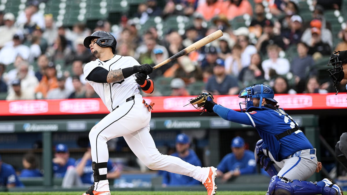 Detroit Tigers, Kansas City Royals delayed by ump illness, more rain