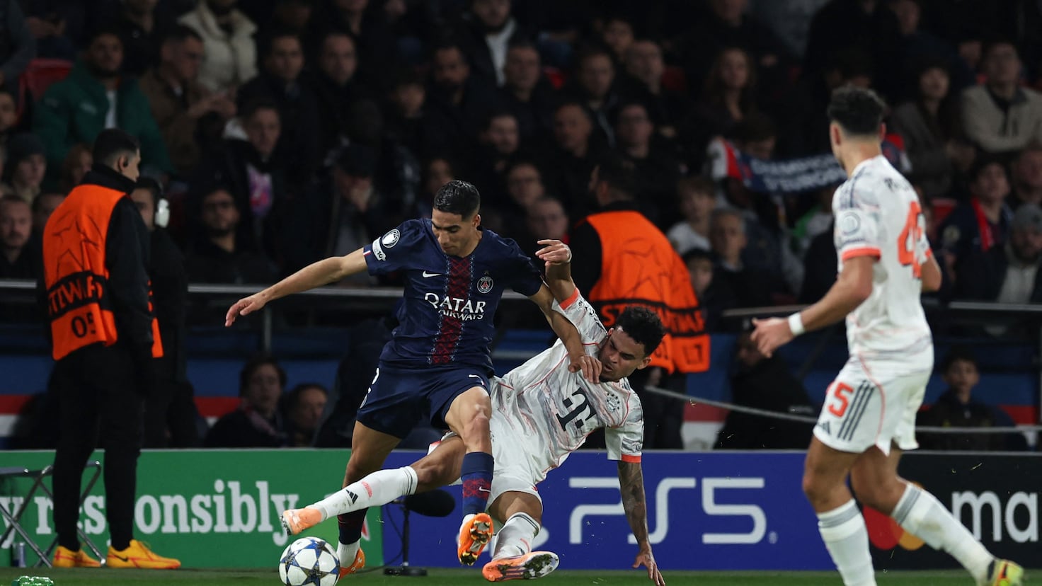Díaz y Hakimi, cara a cara tras la acción que terminó en lesión del lateral
