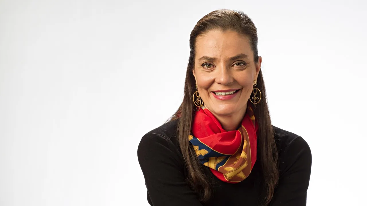 Diretora da Gazeta do Povo Jornais é destaque em prêmio de liderança