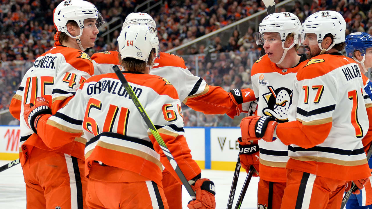 Ducks clinch Stanley Cup Playoff berth for 1st time in 8 years