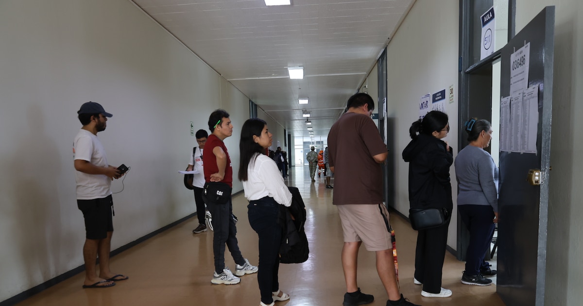 Elecciones 2026 EN VIVO: minuto a minuto de las incidencias de las votaciones hoy, domingo 12 de abril