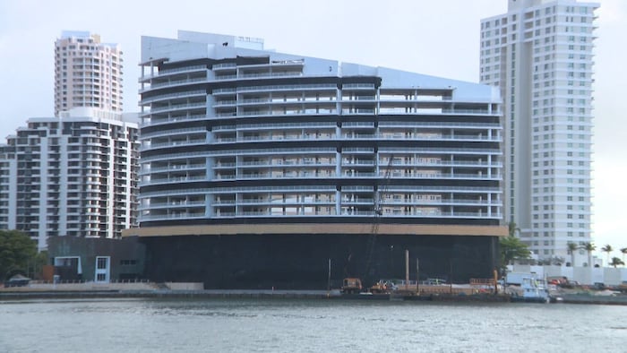 Engineers to implode Mandarin Oriental Miami in Brickell Key