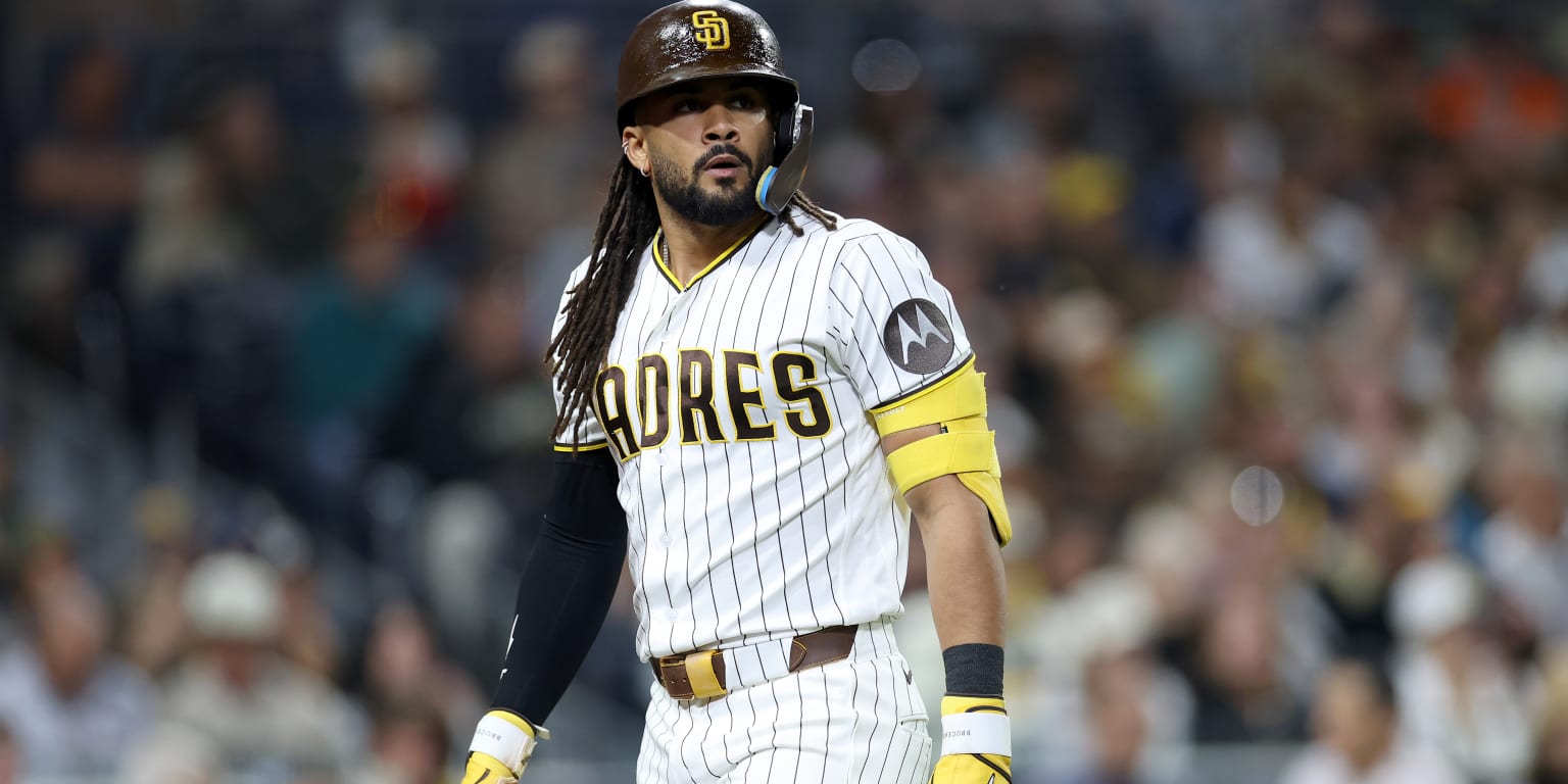 Fernando Tatis Jr. out of lineup April 15 vs. Mariners