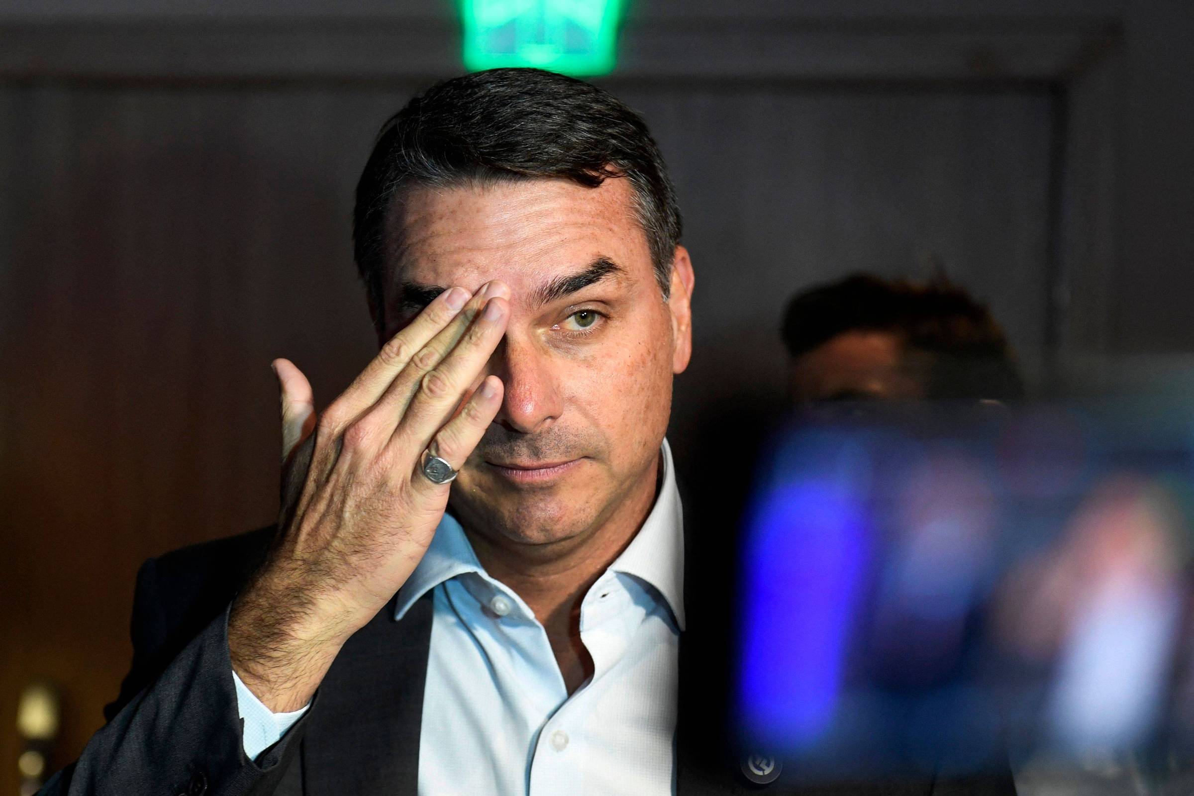 Flávio Bolsonaro tem obstáculos a vencer até as urnas - 25/04/2026 - Dora Kramer